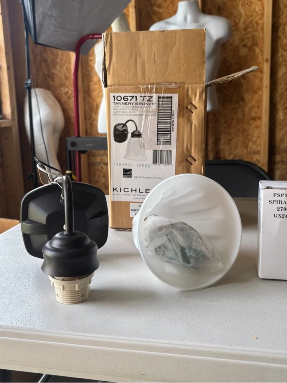 Kichler Tannery Bronze 1-Light wall sconce, new in box, includes light bulb